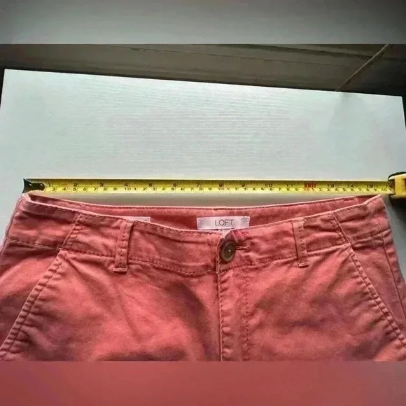 LOFT The Washed Twill Shorts Womens size 8 coral gentle pre-worn. 4” Inseam. - Picture 6 of 6